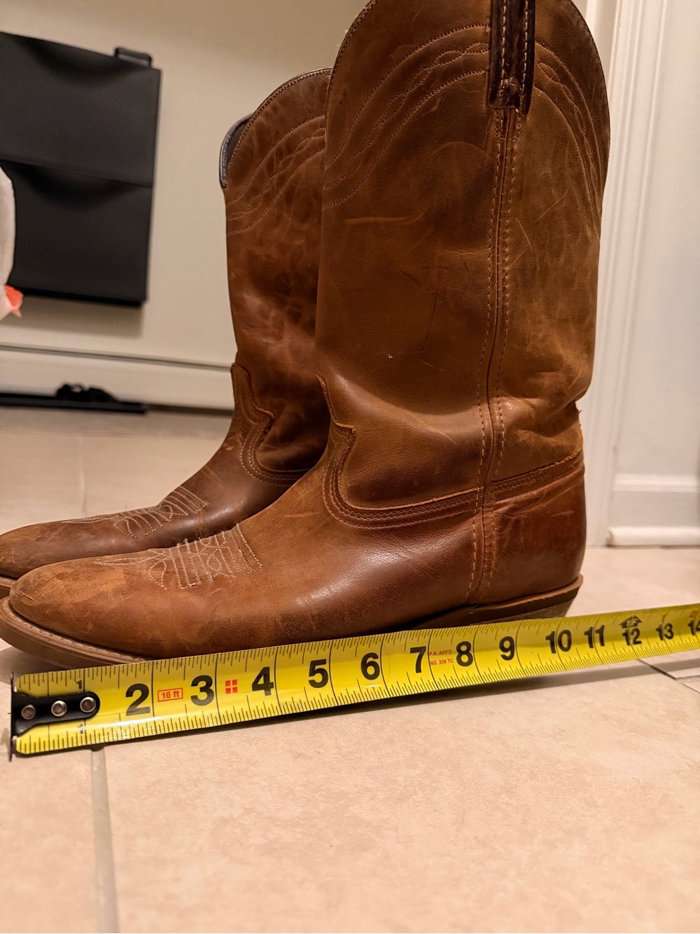 Vibram Men's Tan Brown Leather Western Pull-On Boots